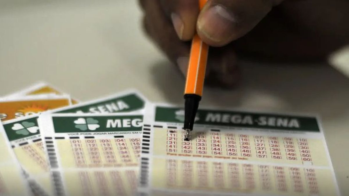 R$ 115 MILH'ES: Mega-Sena acumula e prêmio dispara; veja como ganhar